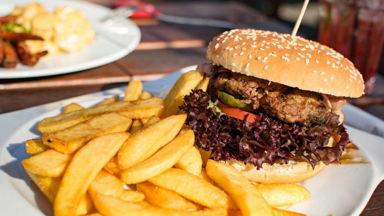 Route's Burger & Beer