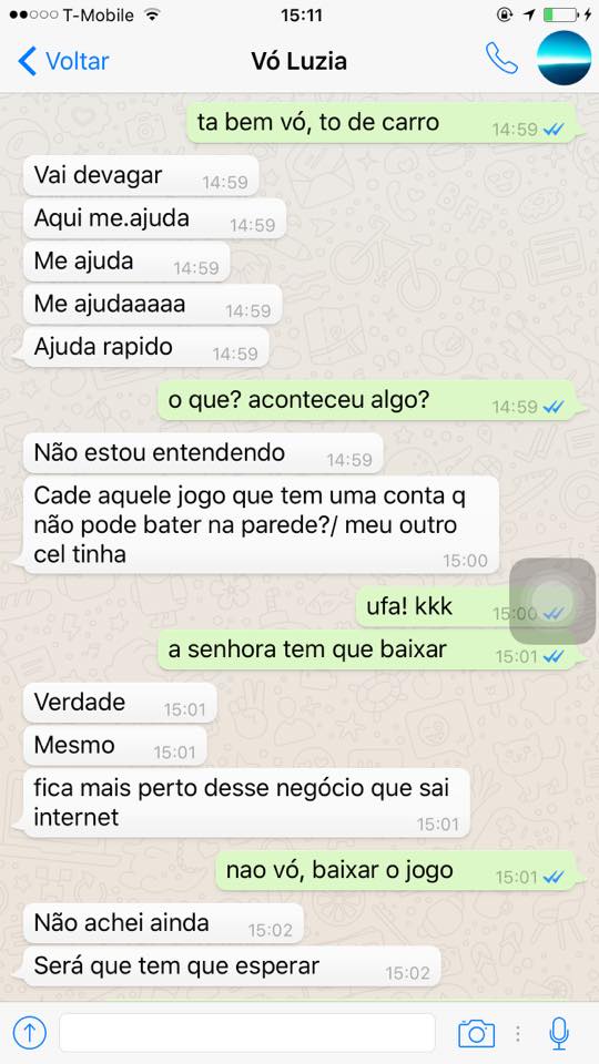 Avó e neto que fazem sucesso com prints de conversas no 