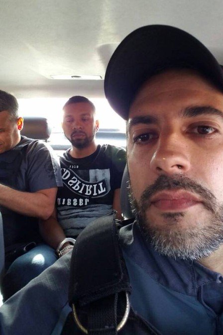Policiais do Rio de Janeiro tiraram selfie com Rogerio 157